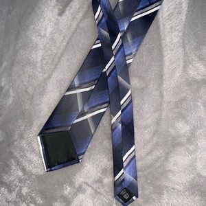 Like-New Tie!
